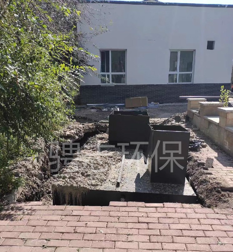 一體化污水處理設備施工現場